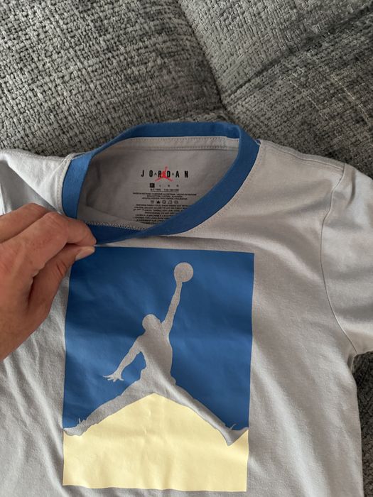 Jordan copii tricouri 2 buc 6-7 ani (116-122cm) Pret :69 lei amandoua