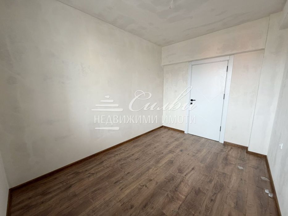 Продава се Тристаен апартамент в Шумен, Тракия - 84 кв.м за 729 €/кв.м - Снимка #5
