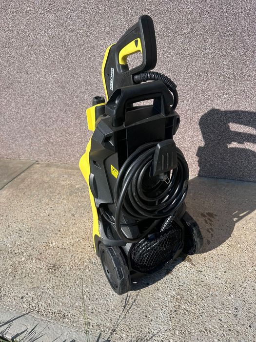 Aparat de spalat cu presiune karcher K4