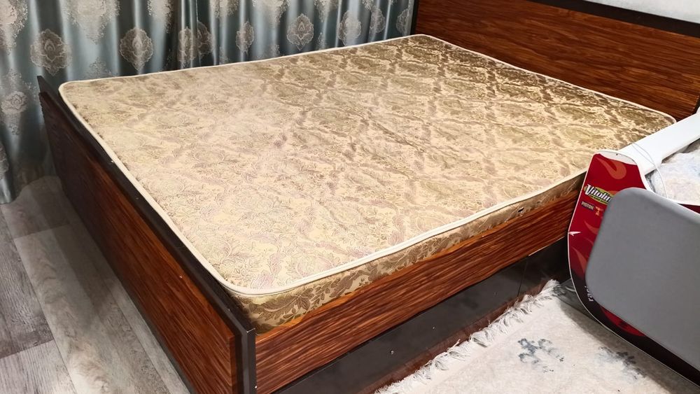 Продам 2-х спальную кровать