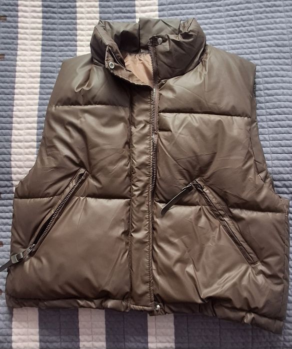 Продается женский безрукавка