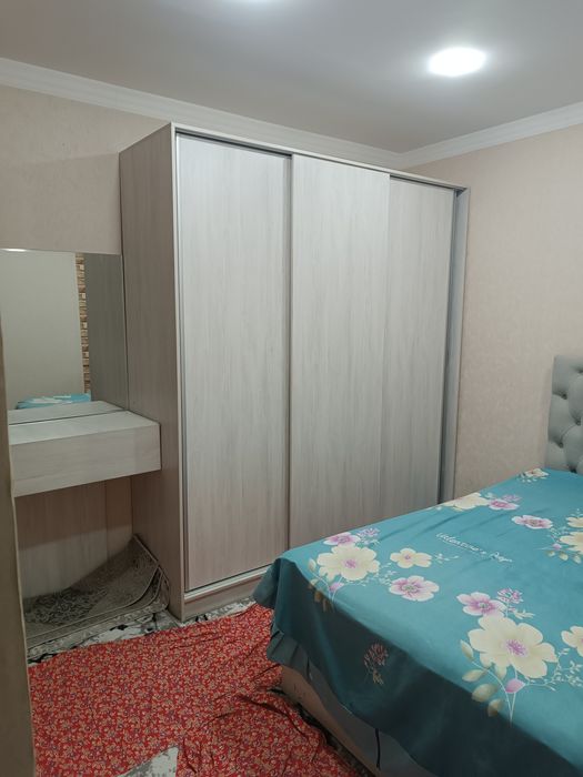 Orikzor Uy sotiladi 3 sotix 6 xona