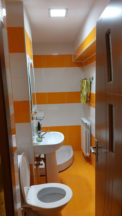 Apartament cu 4 camere Roșiori de Vede