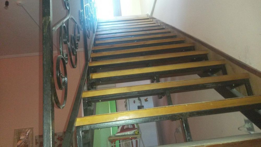 Продаётся двух этажное комерческое здание под любой бизнес в центре . - View 4