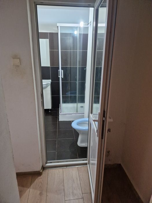 Proprietar vand garsoniera