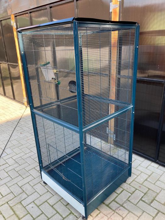 Vand Voliera in stare foarte buna!