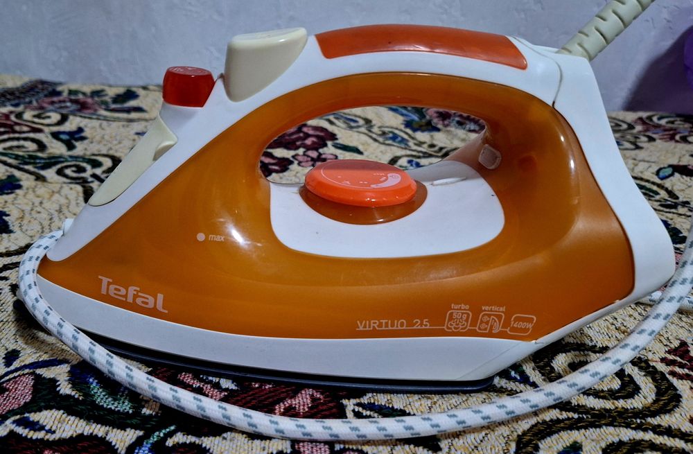 Утюг Tefal в отличном состоянии