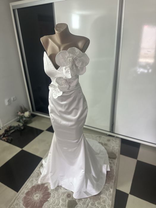 Rochie de mireasa marimea S-M