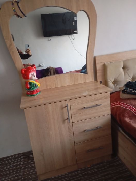 Divan trimosi bn birga sotiladi