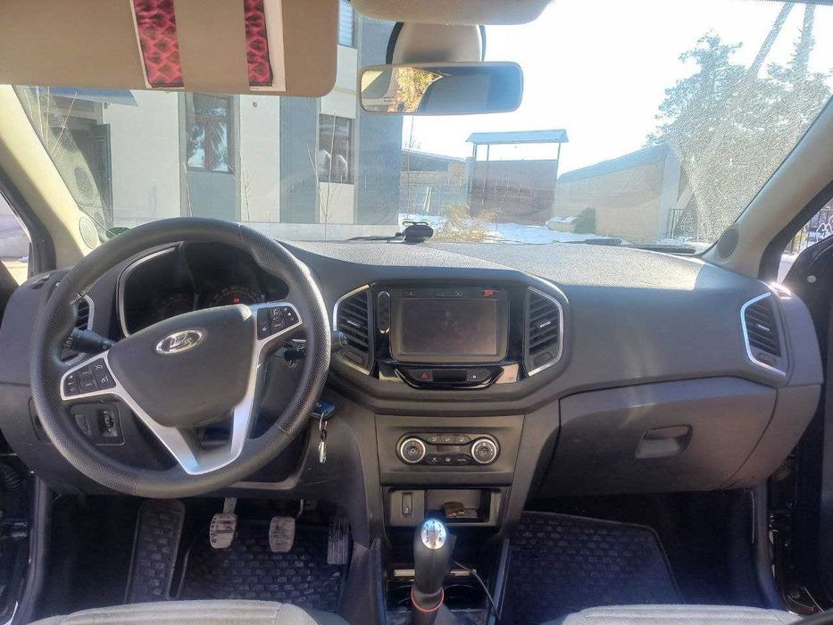 Lada X-Ray Qora Srochno sotiladi