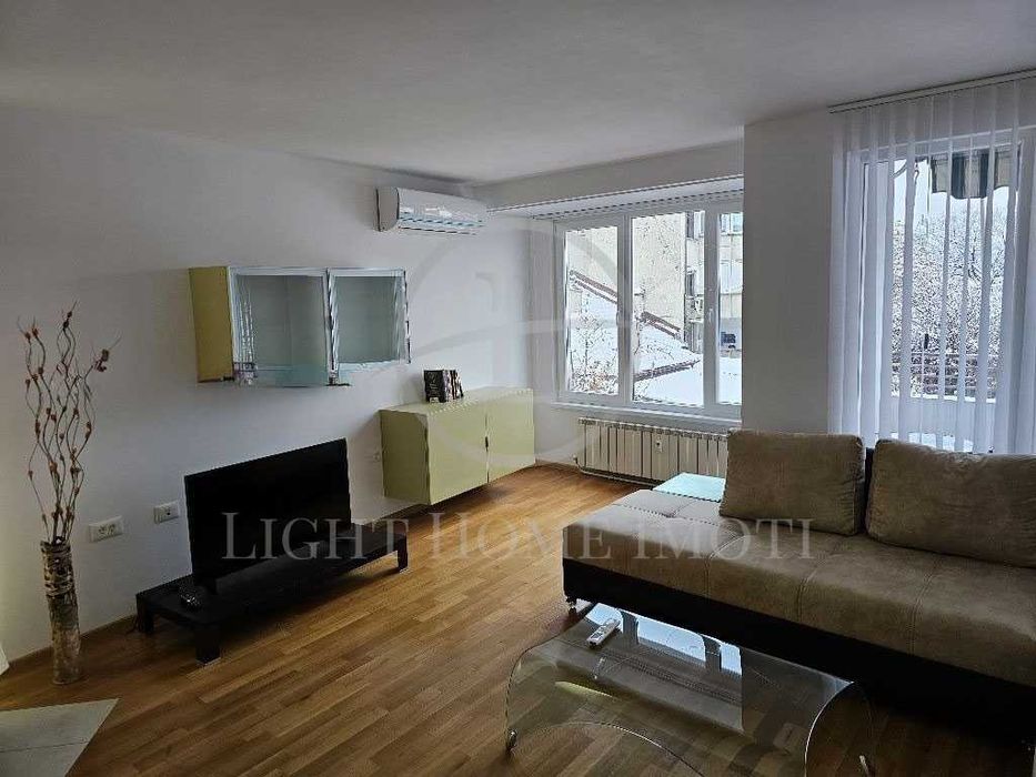 Продава се Тристаен апартамент в Пловдив, Кършияка - 134 кв.м за 2127 €/кв.м - Снимка #2