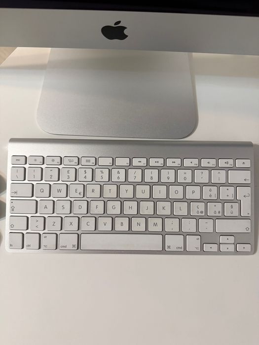 Vând iMac Apple 27” – Intel Core i5, 8GB RAM, NVIDIA GTX 775M 2GB