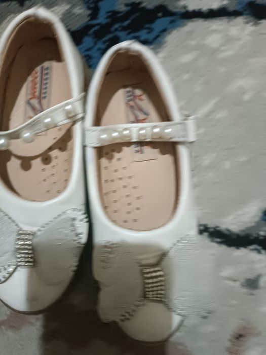 Qiz bola tufli 29 razmer yangi  50 ming