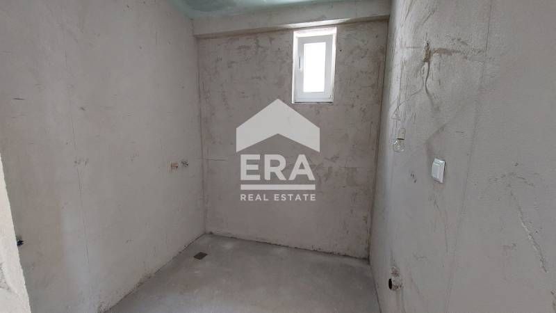 Продава се Двустаен апартамент в Варна, Бриз - 96 кв.м за 1489 €/кв.м - Снимка #5