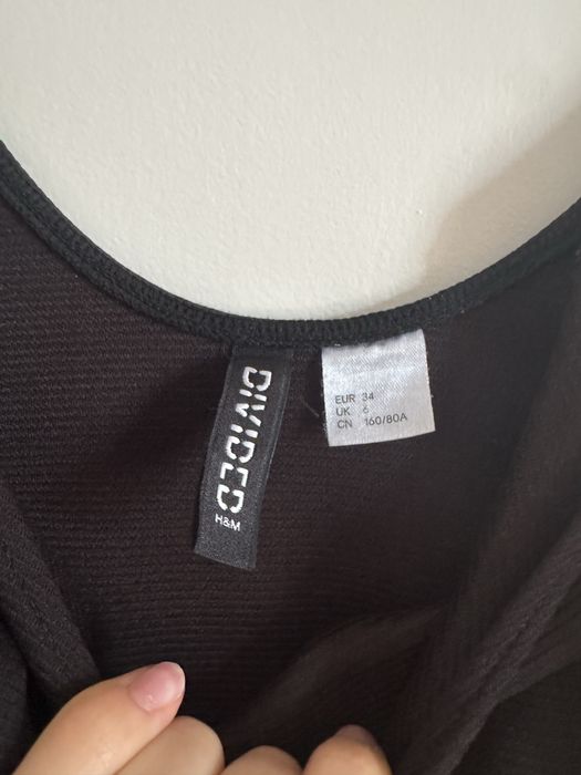 Дамска черна рокля HM