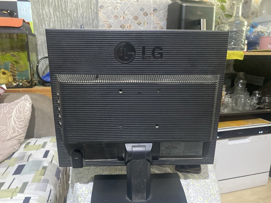 Монитор lg flatron L1719S