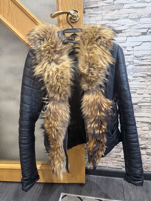 Дамско зимно яке с естествен косъм