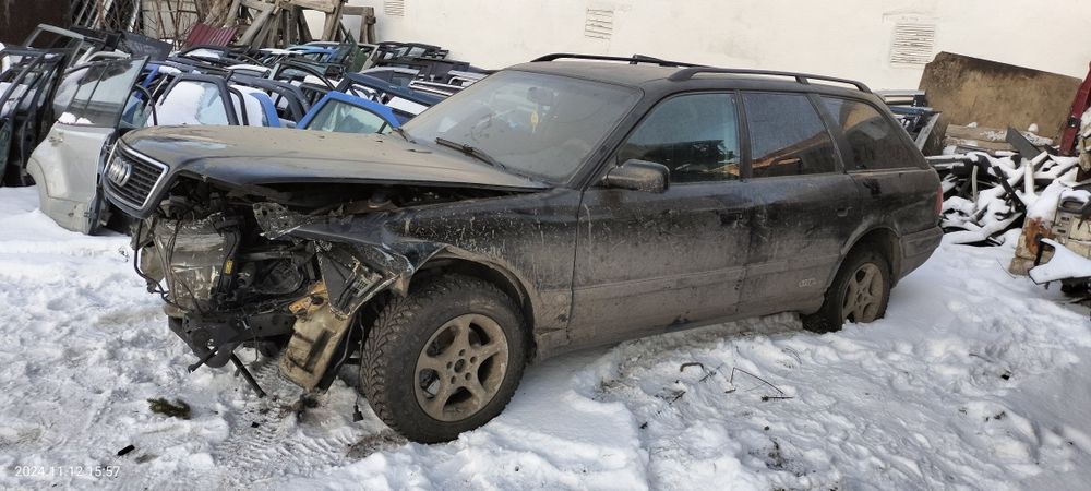 Ауди 100 по запчастям