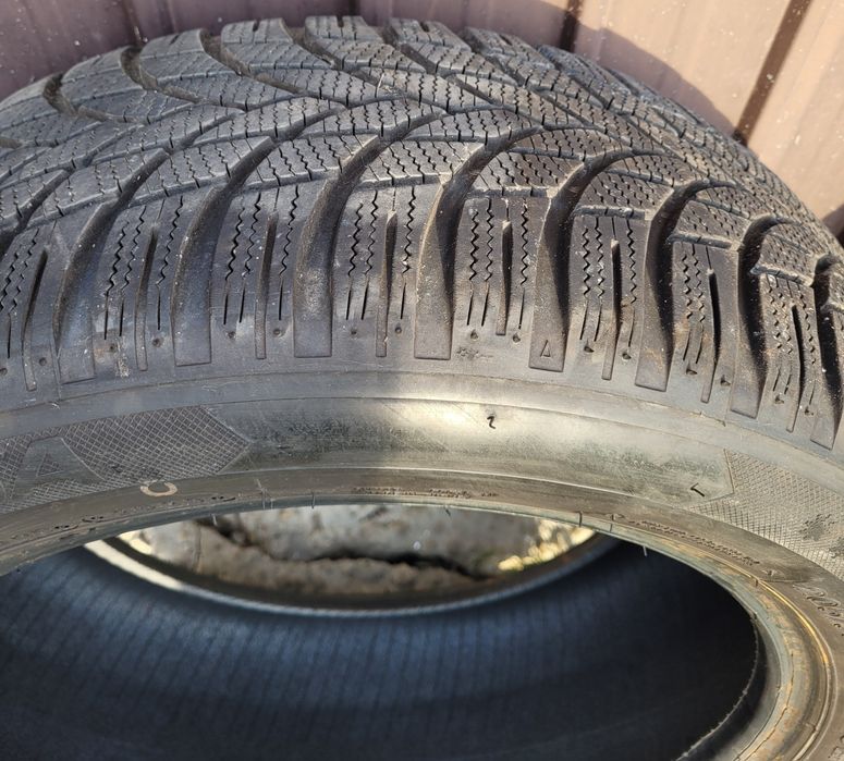 Vand 2  anvelope iarna Lassa 205/55r16