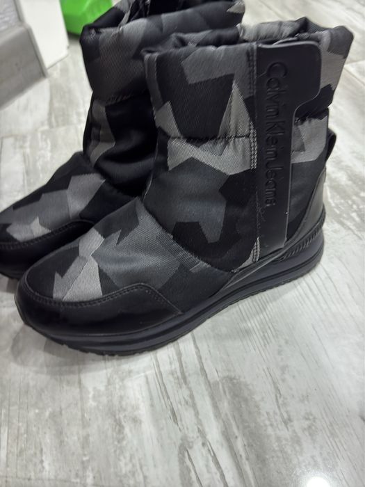 Апрески Calvin Klein