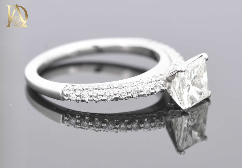 Нов Златен Пръстен с 1.33кт Естествени Диаманти