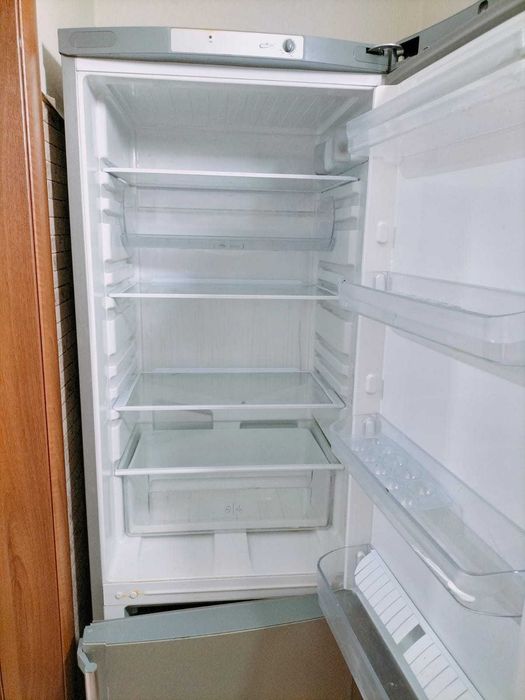 Продается  холодильник