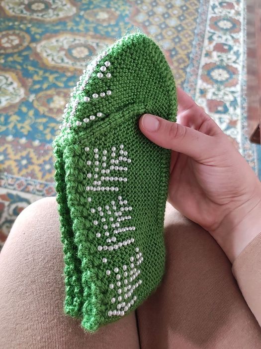 Ръчно плетени терлици и чорапи