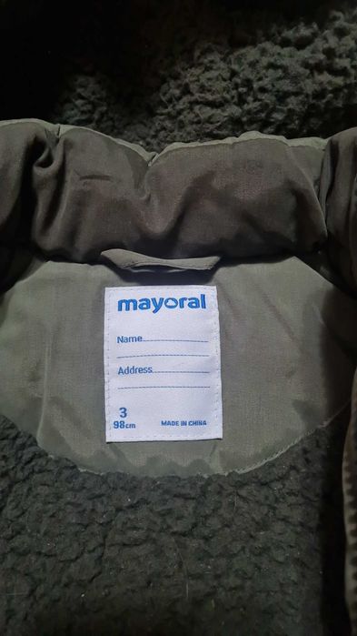 Se vinde geacă MAYORAL pentru 3/ 4 ani