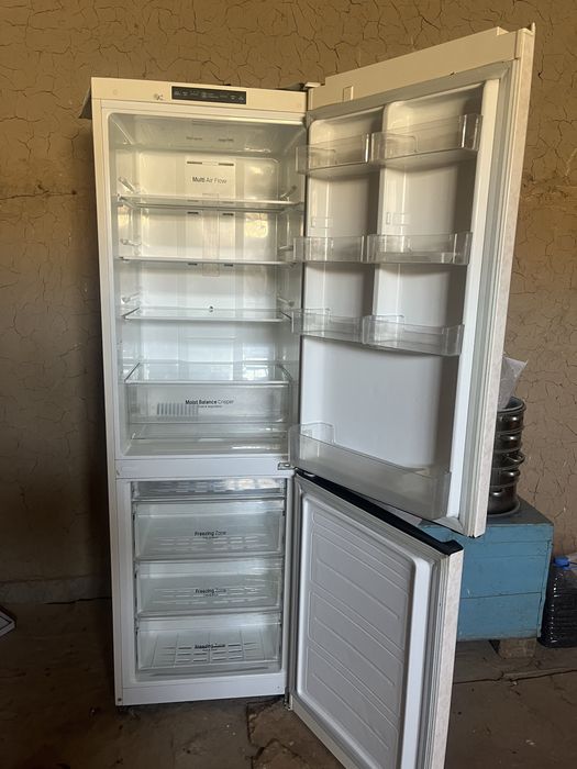Продам LG холодилник