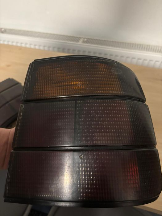 Vând BMW stopuri e34