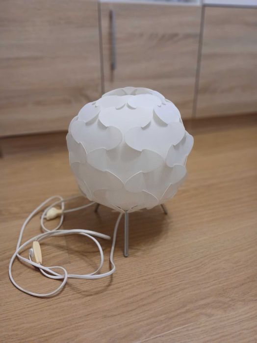 Veioza / lampa alba IKEA Fillsta