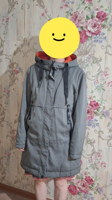 Куртка отдам за вкусняшку.