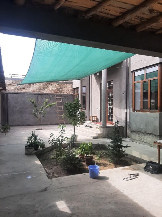 Продаётся  Коттеджный сергили бобур махалла  напротив машина ба