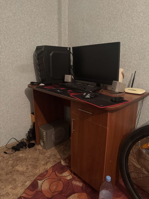 Отдам бесплатно стенку