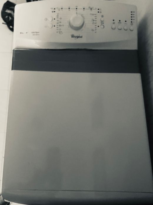 Пералня с горно отваряне Whirlpool