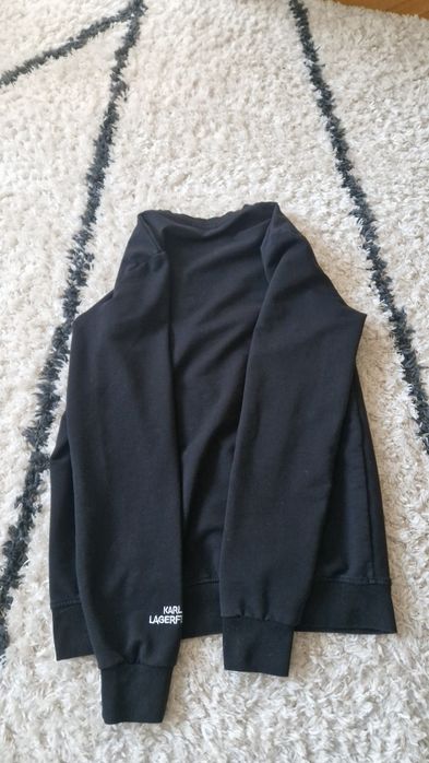 Продавам блуза Karl Lagerfeld