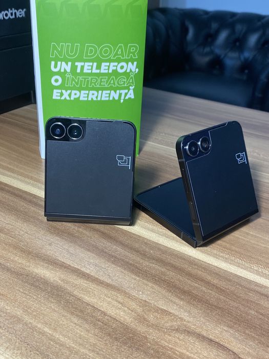 Samsung Galaxy Z Flip7 FE • 256 GB • Black