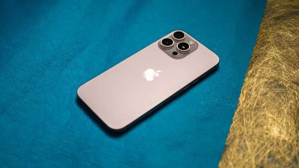 Iphone 16 pro max 256/E-sim. bat 100% VAND/SCHIMB.