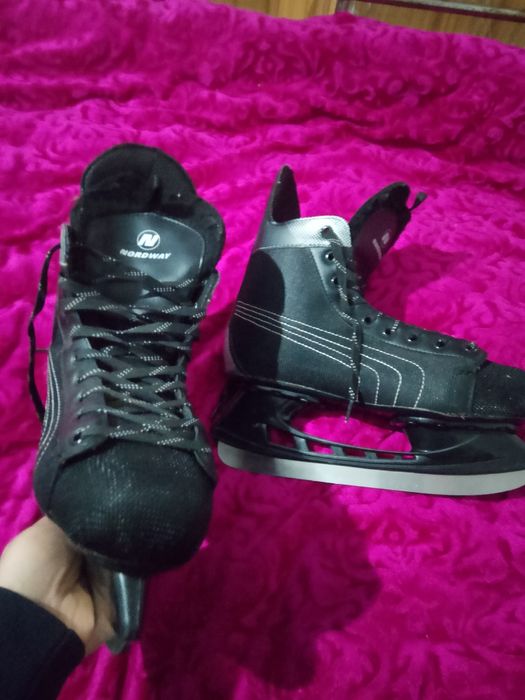 Коньки почти новый