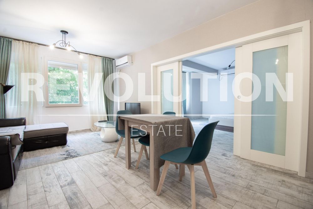 Дава се под наем Тристаен апартамент в София, Медицинска академия - 90 кв.м за 750 € - Снимка #1