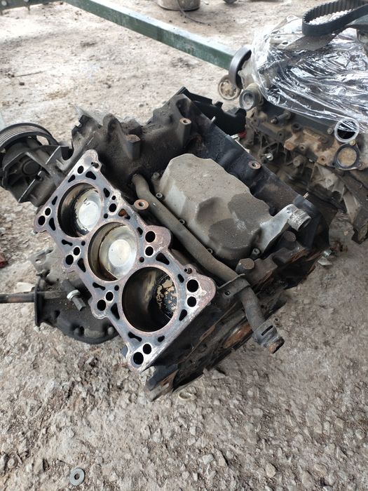Блок цилиндров audi 2.4