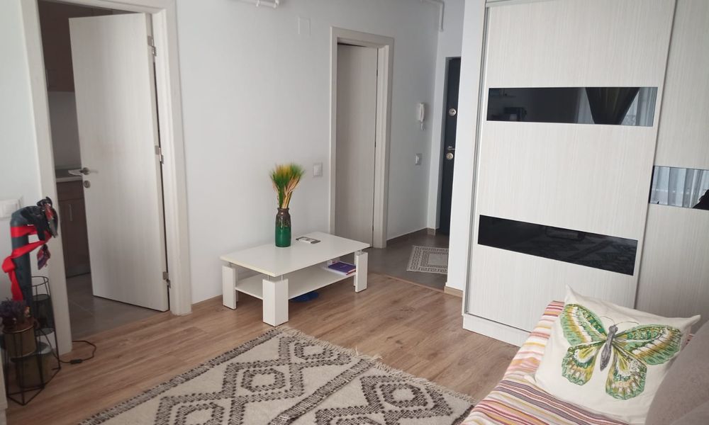 Garsoniera de inchiriat decomandata Otopeni