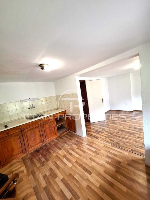 Продава се Четиристаен апартамент в Чепеларе - 120 кв.м за 489 €/кв.м - Снимка #2