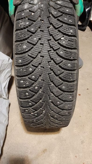 Диски с шинами на Toyota