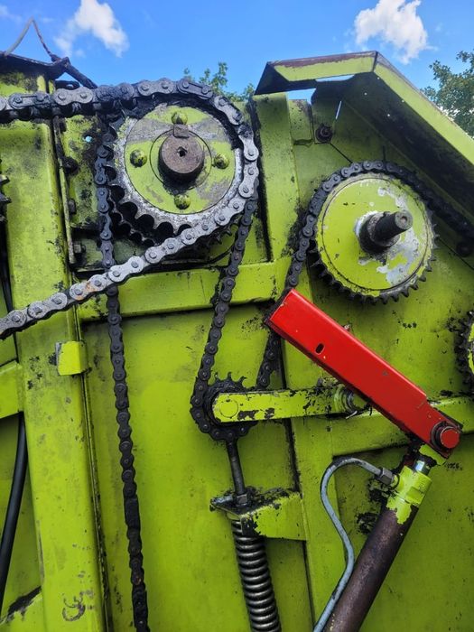 Продаю пресс подборщик