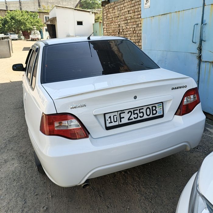 Nexia 2 супер кондиционер sotiladi 2008 yil  xolati alo