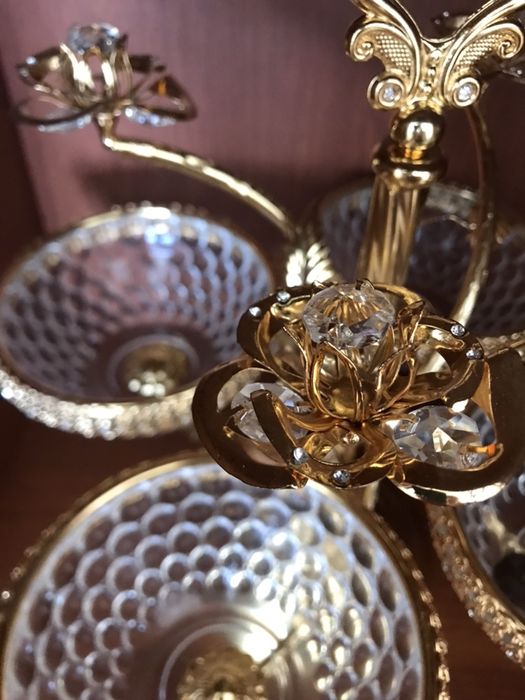 Продам менажницу 3 шт