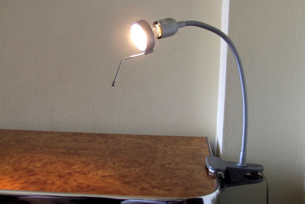 Corp de iluminat BRILLIANT cu clips - flexibil, puternic, economic NOU