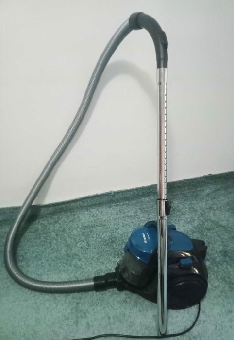 Aspirator fara sac Bosch BGS05X240, 700 W, 1.5L