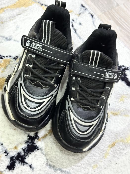 Продам б/у одежду очень дешева. Срочно